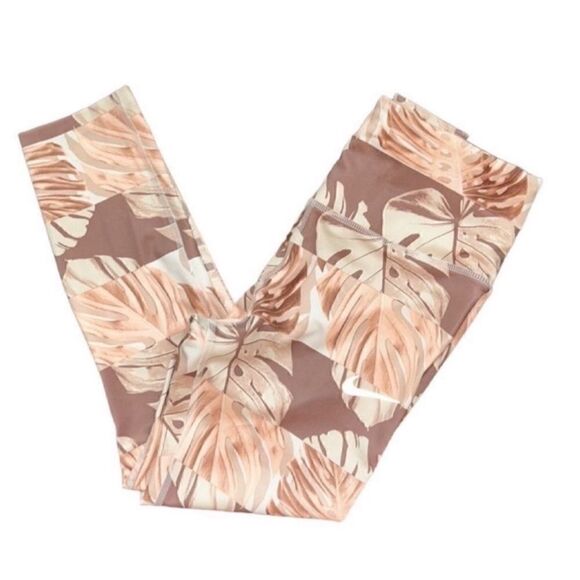 Nike Running Tights Dri Fit Fast Run Crop High
Rise Pink Floral(Size Medium) - Picture 5 of 9